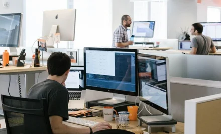 Most Tech Managers Don’t Lead They Bottleneck